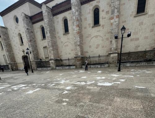 El PSOE muestra su inquietud ante la falta de transparencia en la firma del convenio para la renovación integral de la Plaza de los Santos Niños