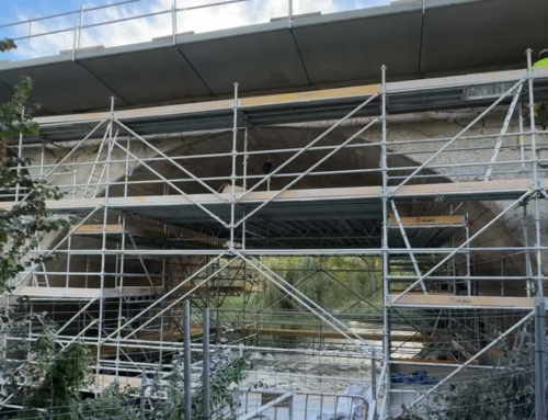 El PSOE de Alcalá propone habilitar una línea de autobús gratuita al Cementerio Jardín por la festividad del 1 de noviembre