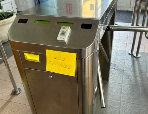 El PSOE denuncia una nueva chapuza del Gobierno PP-VOX en la Ciudad Deportiva Municipal El Juncal: vecinos con bono sin poder acceder a la piscina por falta de personal en la taquilla