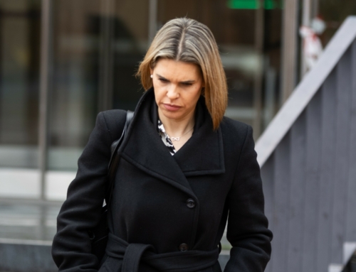 Judith Piquét será juzgada por dos delitos y debe dimitir de manera inmediata
