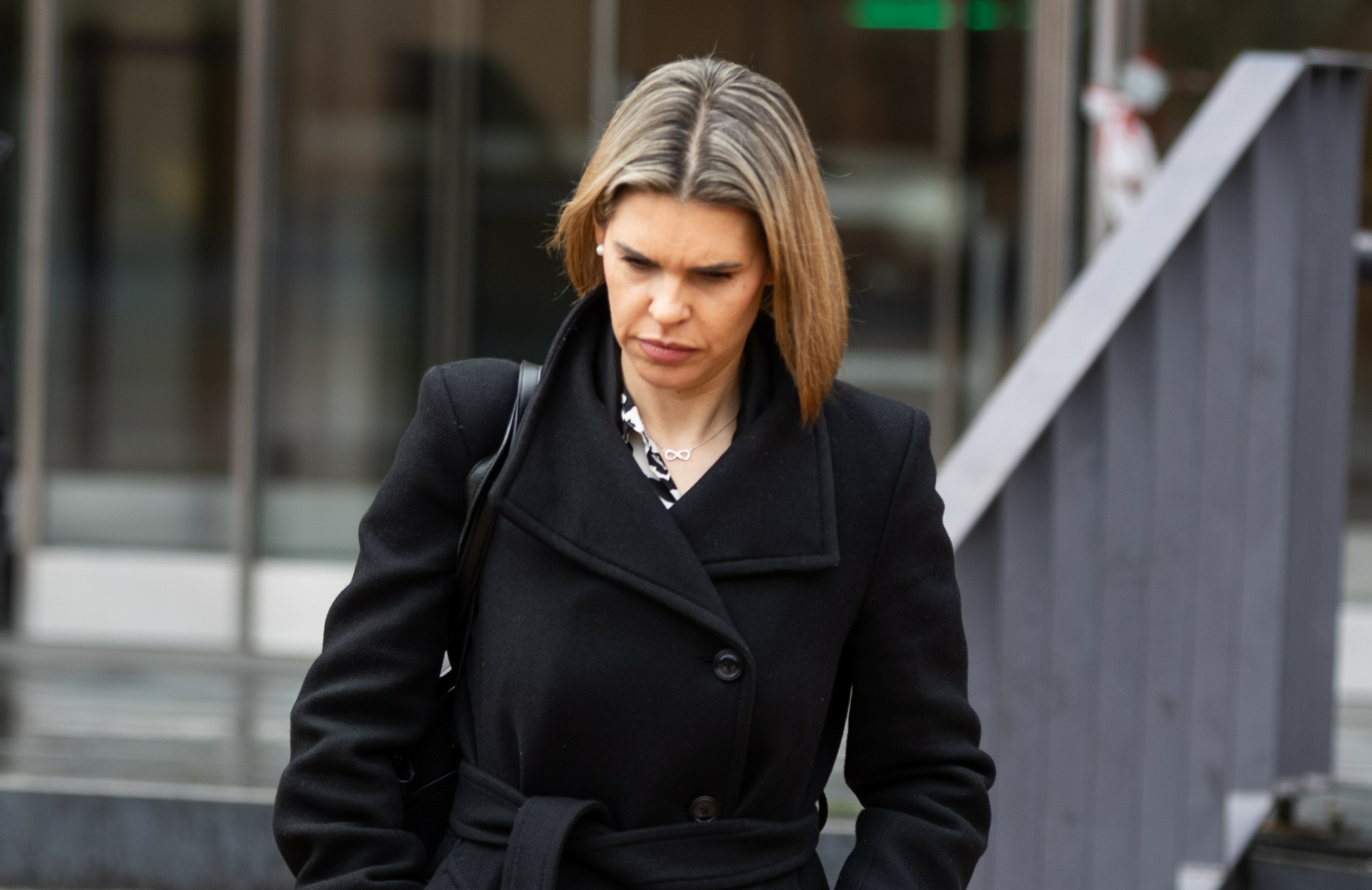 Judith Piquét será juzgada por dos delitos y debe dimitir de manera inmediata